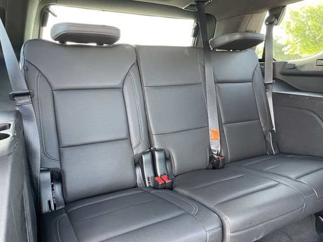 Used 2023 Chevrolet Tahoe Z71 w/ Luxury Package AWD/4WD image 28