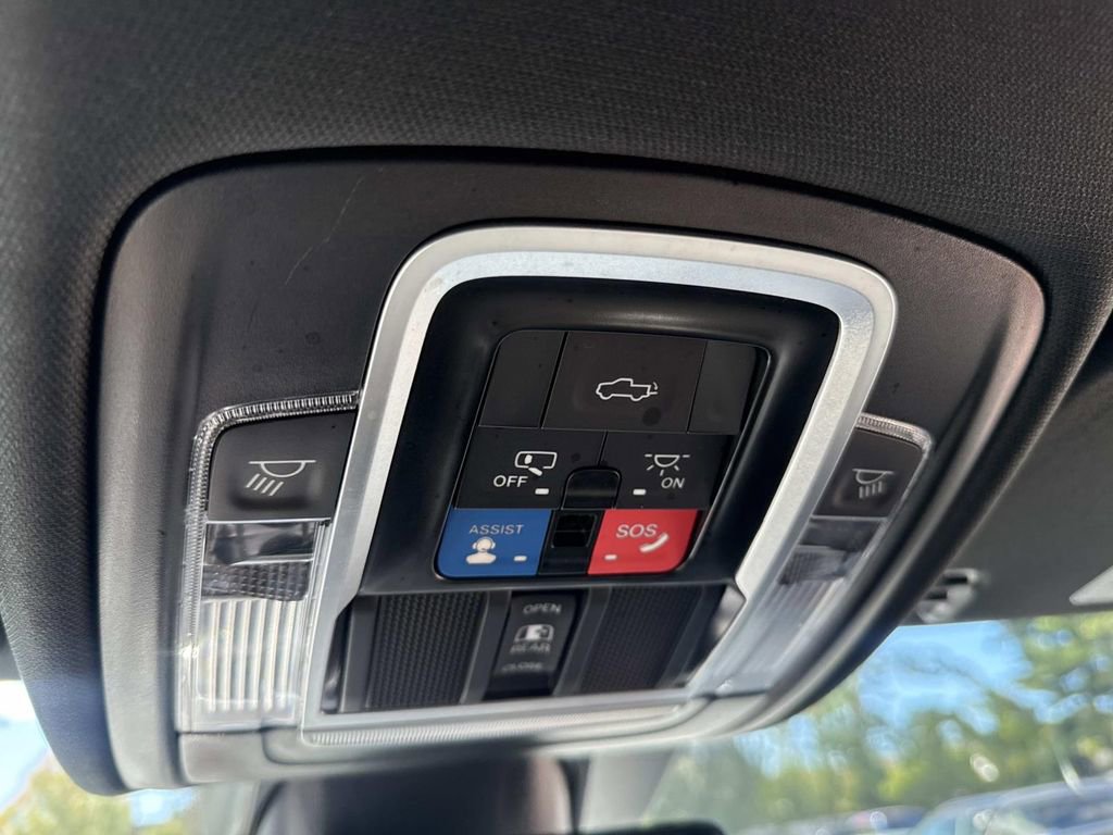 Used 2023 RAM 1500 Laramie image 26