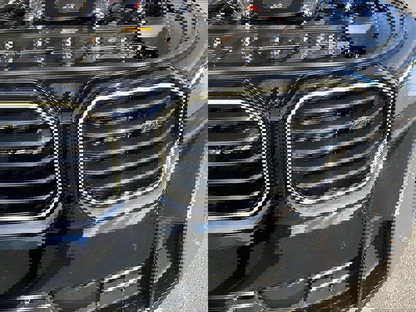 Used 2025 BMW XM image 32