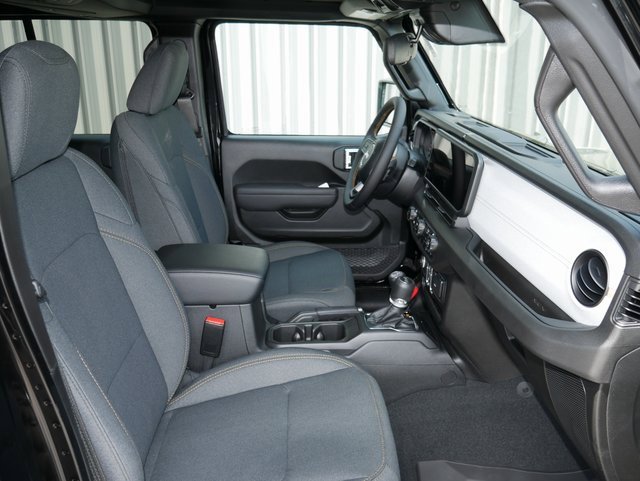 Used 2024 Jeep Wrangler Sport S image 27