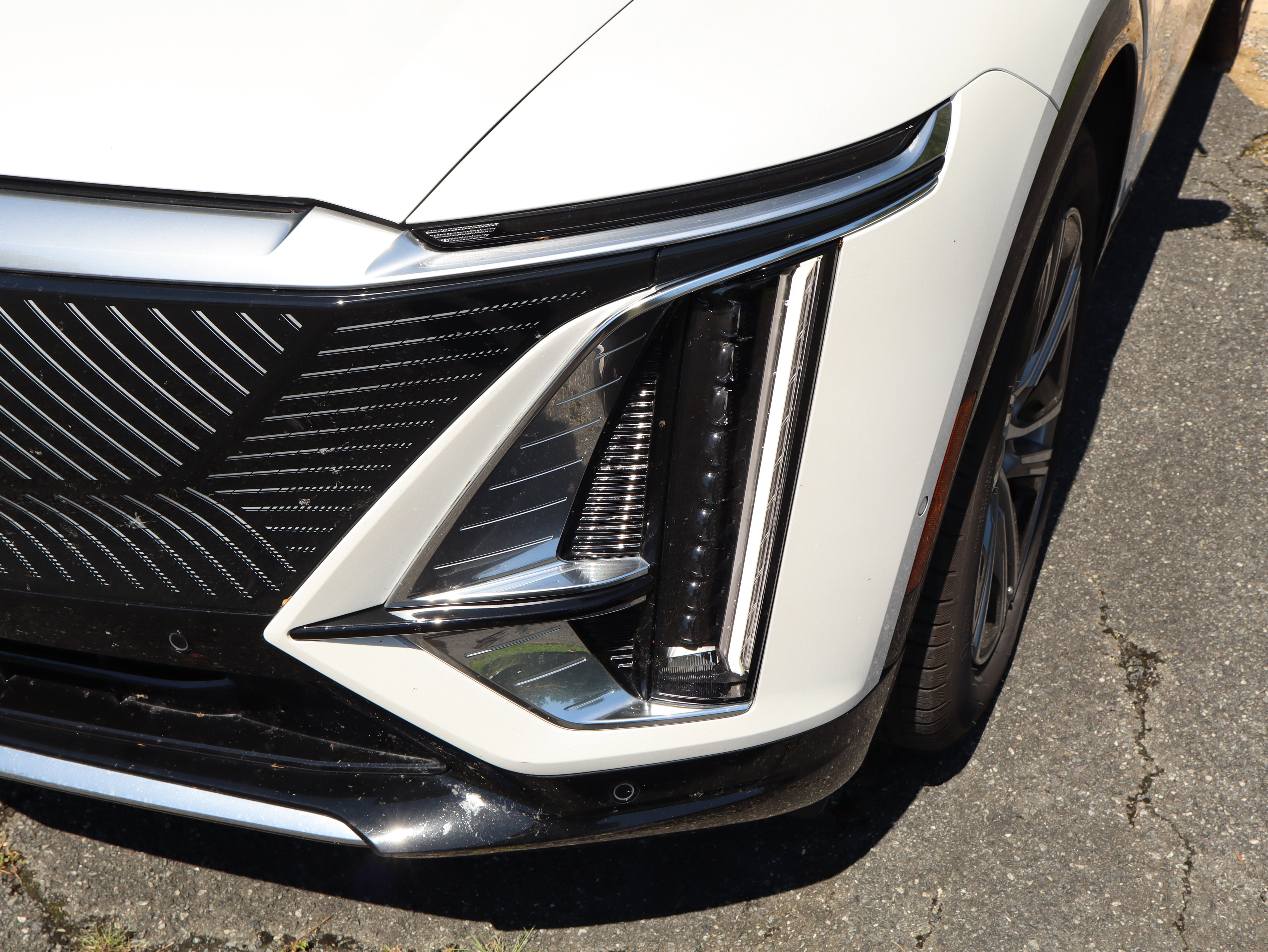 Used 2024 Cadillac Lyriq Luxury RWD image 11