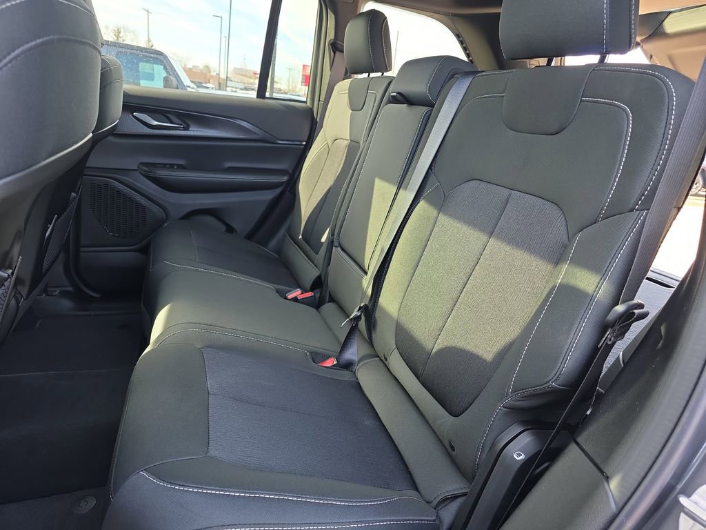 New 2026 Jeep Grand Cherokee Laredo X image 15