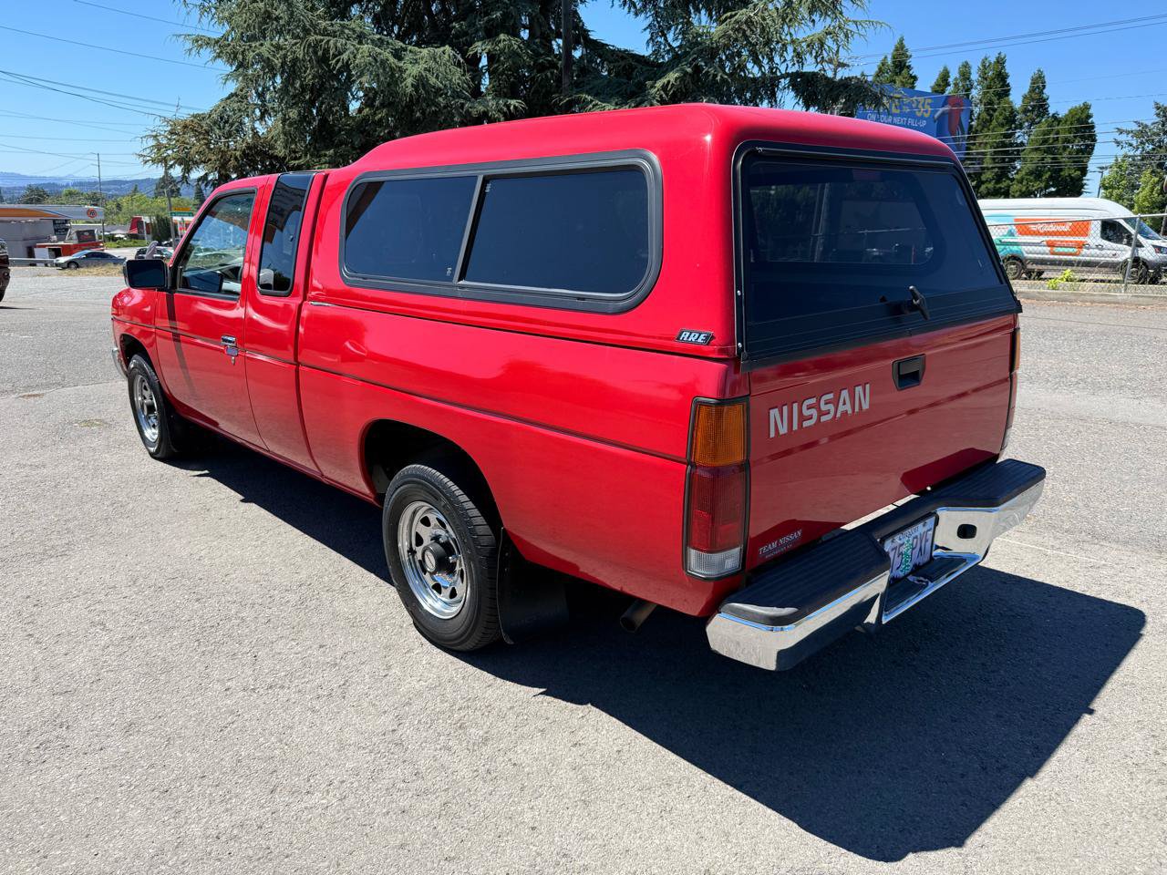 Used 1995 Nissan Pickup XE RWD image 4