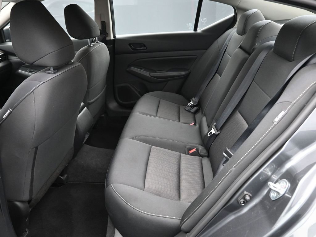 Used 2024 Nissan Altima 2.5 SV image 12