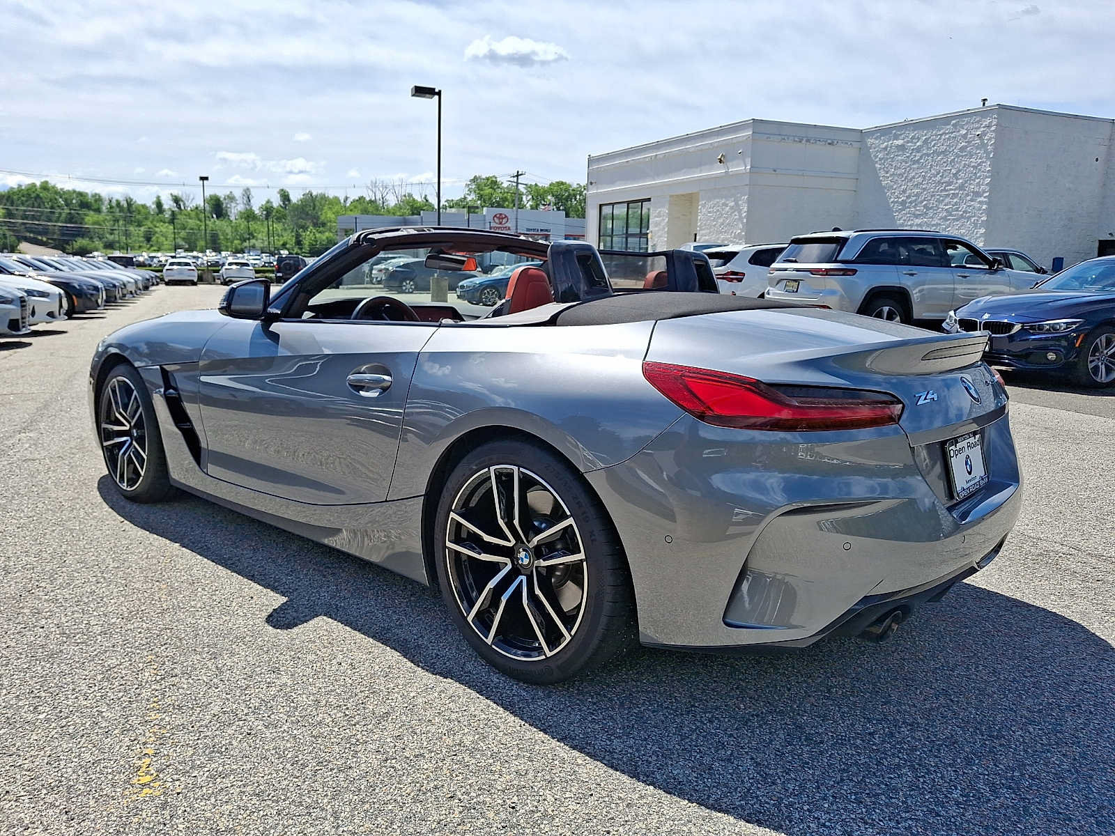 Used 2023 BMW Z4 sDrive30i w/ Premium Package RWD image 4