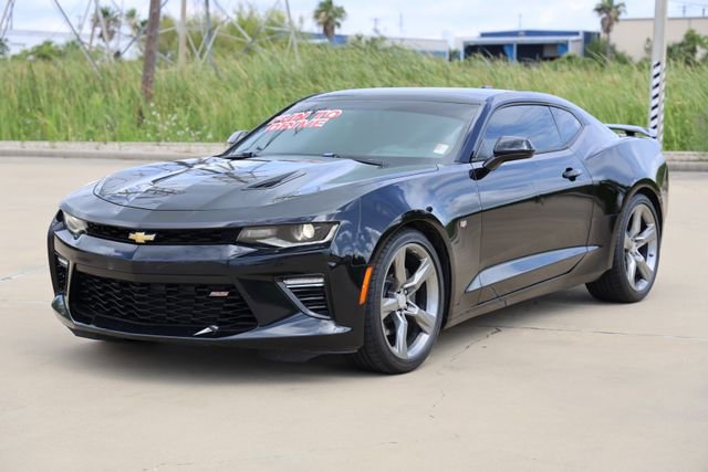 Used 2017 Chevrolet Camaro SS RWD image 3