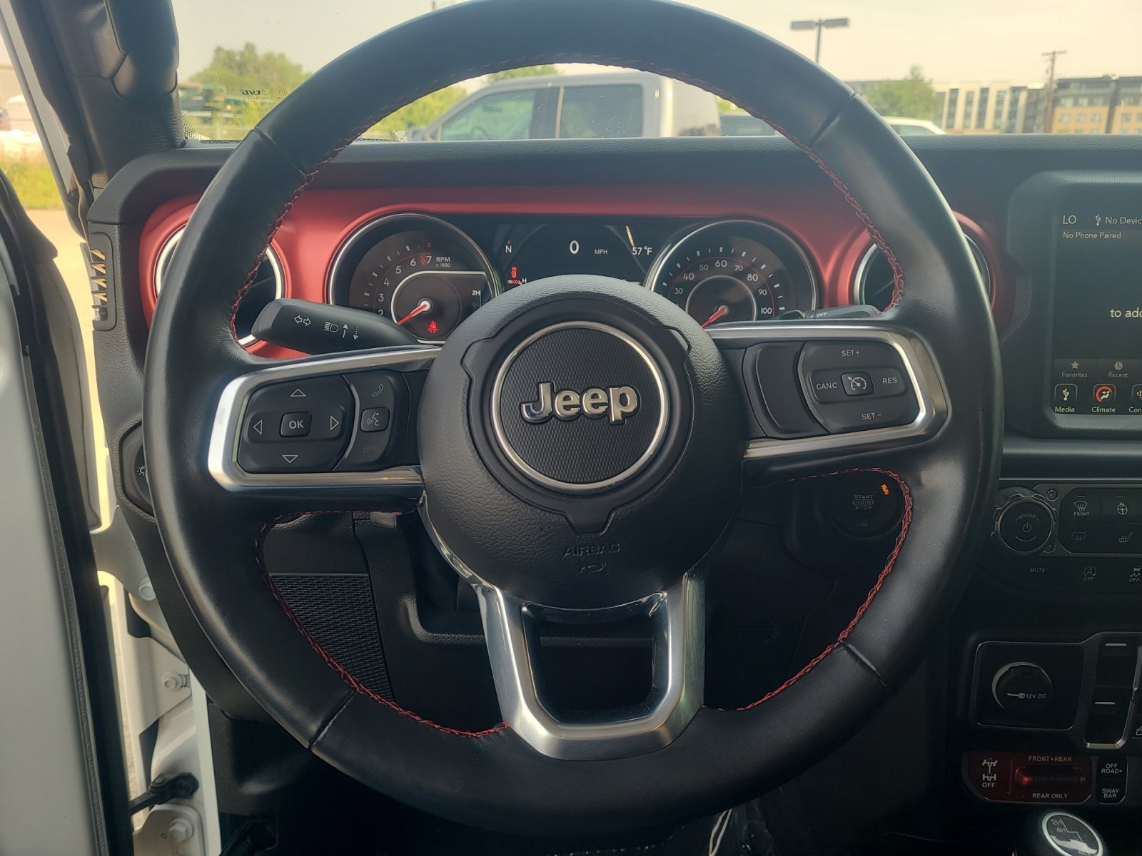 Used 2022 Jeep Wrangler Unlimited Rubicon w/ LED Lighting Group AWD/4WD image 9