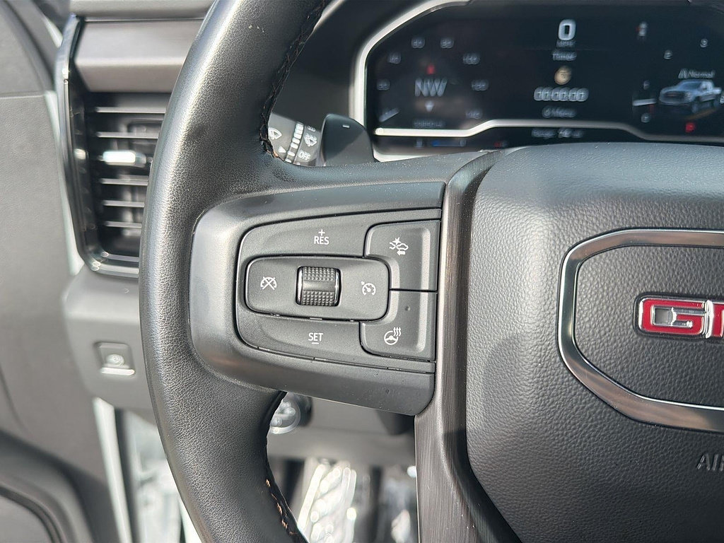Used 2024 GMC Sierra 1500 AT4 w/ Technology Package AWD/4WD image 9