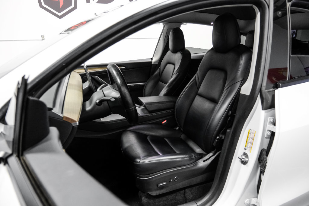 Used 2023 Tesla Model Y Long Range AWD/4WD image 41