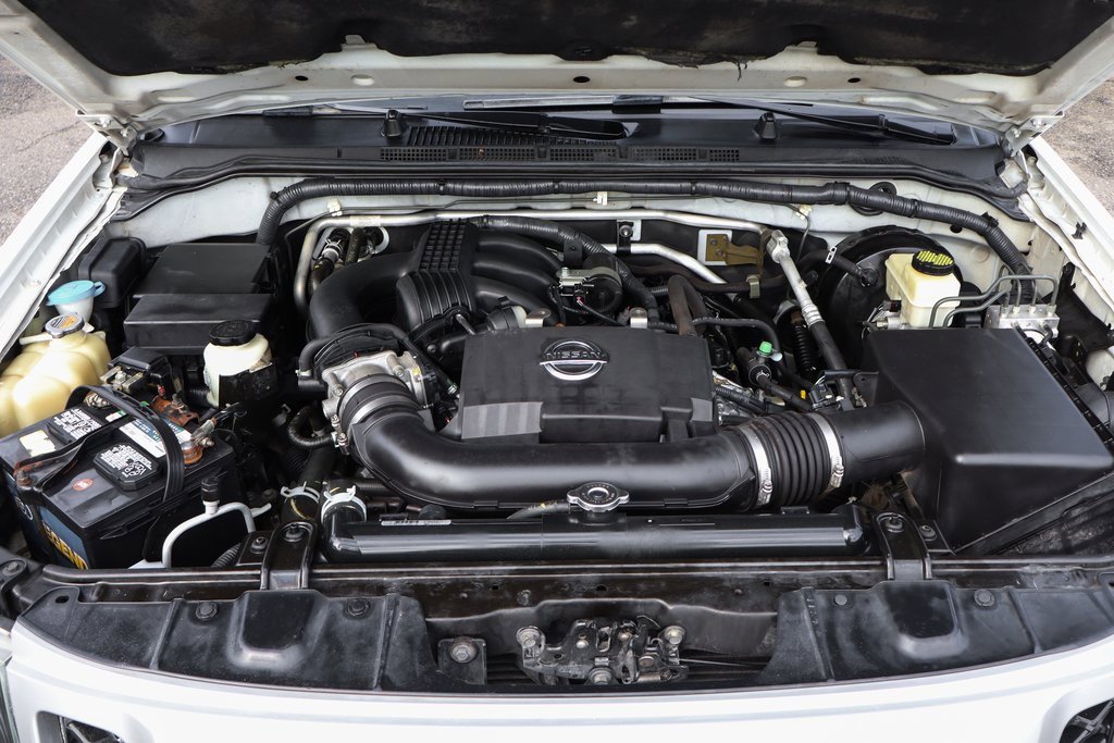 Used 2015 Nissan Xterra X image 11