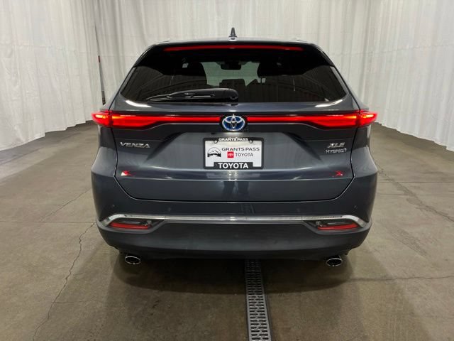 Certified 2022 Toyota Venza XLE AWD/4WD image 5