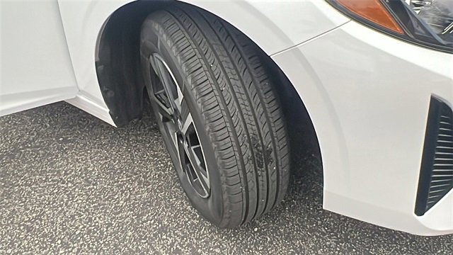 Used 2024 Nissan Sentra SV image 10