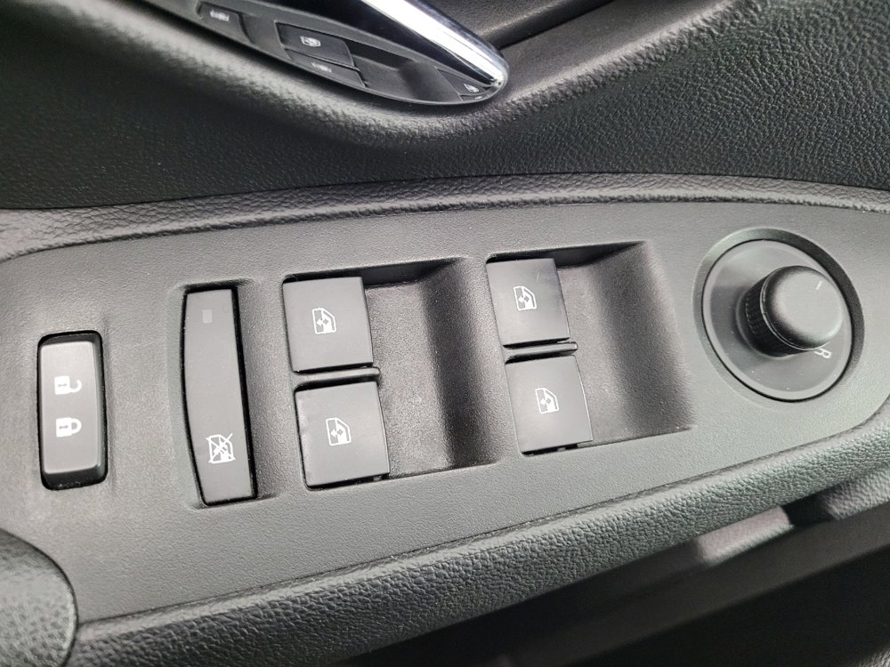 Used 2020 Chevrolet Trax LS image 27