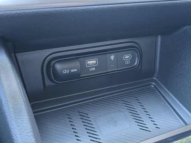 Used 2025 Kia Sportage EX w/ Premium Package FWD image 27