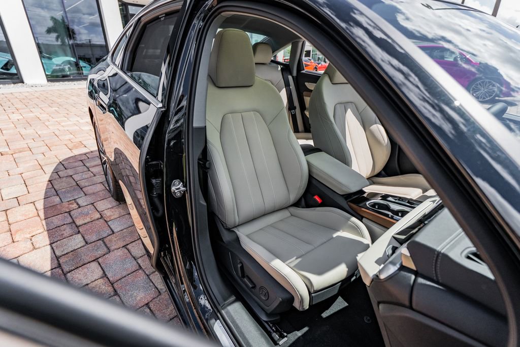 Used 2026 Audi A6 Prestige w/ Prestige Package image 32