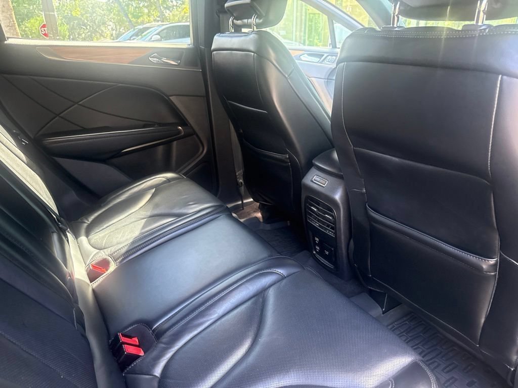 Used 2019 Lincoln MKC Reserve w/ MKC Climate Package AWD/4WD image 15