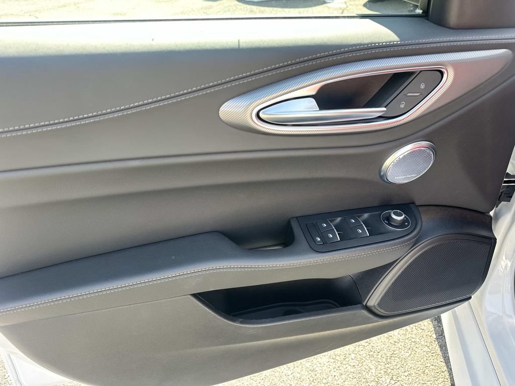New 2026 Alfa Romeo Giulia AWD image 13