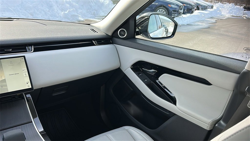 Used 2024 Land Rover Range Rover Evoque S image 23