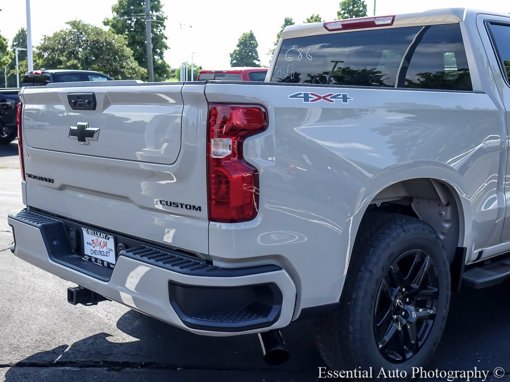 New 2026 Chevrolet Silverado 1500 Custom w/ LPO, Dark Essentials Package AWD/4WD image 8