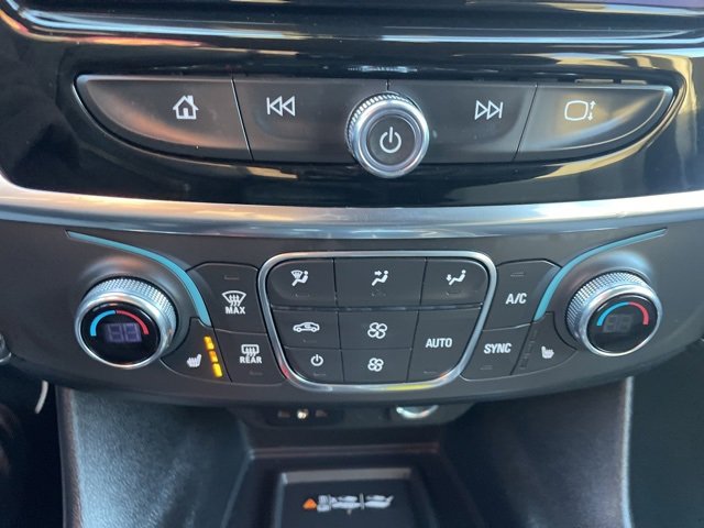 Used 2023 Chevrolet Traverse LT image 26