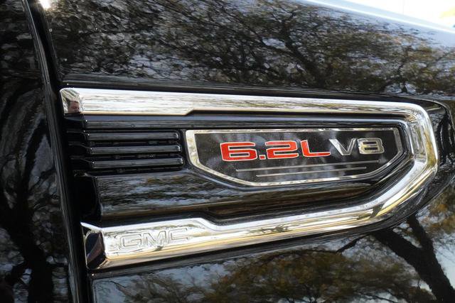 Used 2025 GMC Sierra 1500 SLT w/ SLT Premium Plus Package image 49