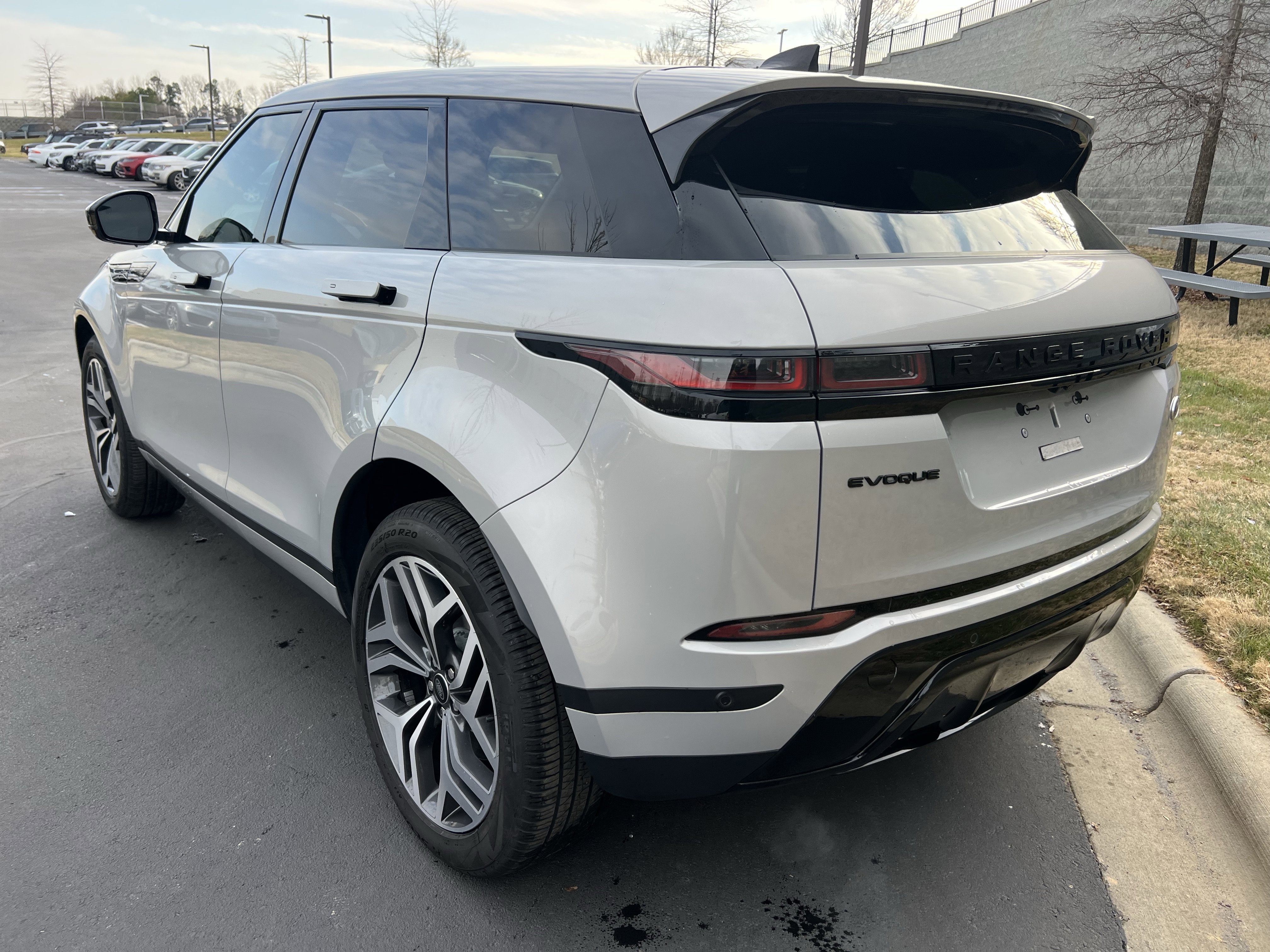 Certified 2023 Land Rover Range Rover Evoque SE image 5