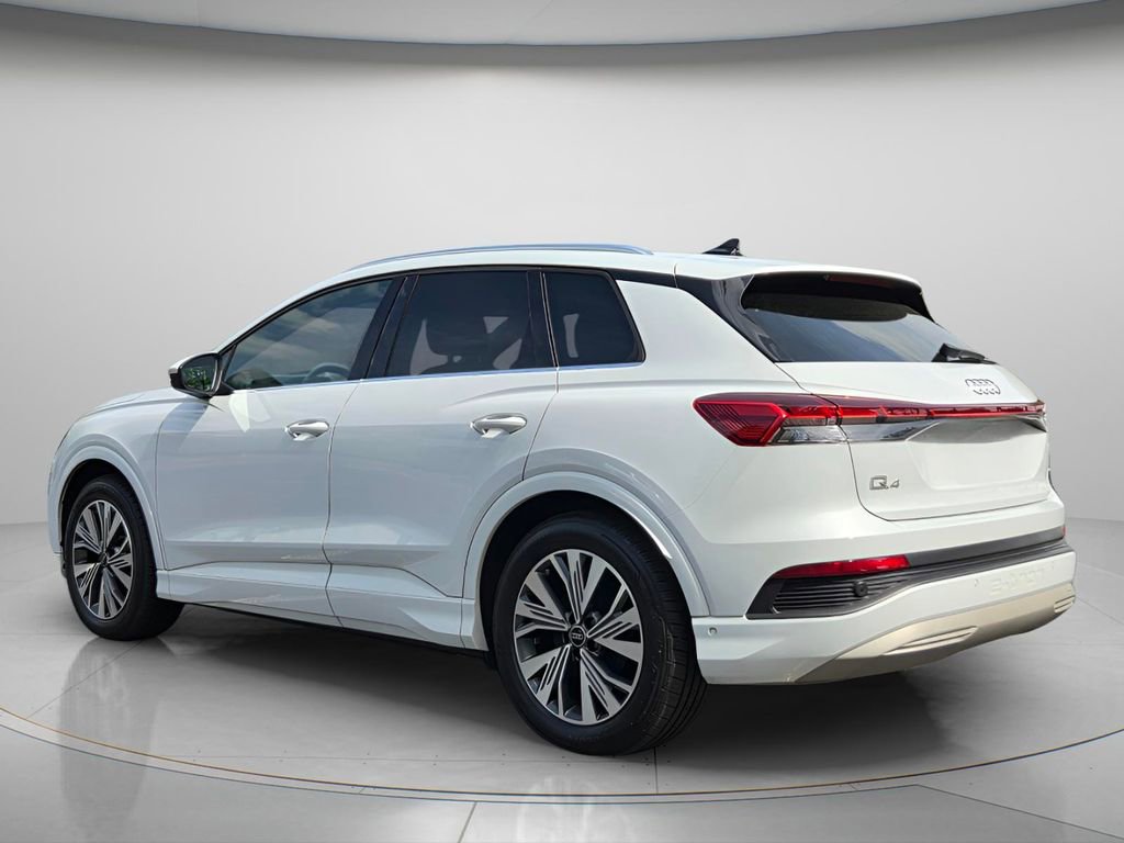 Used 2023 Audi Q4 e-tron Premium Plus w/ Premium Plus image 6