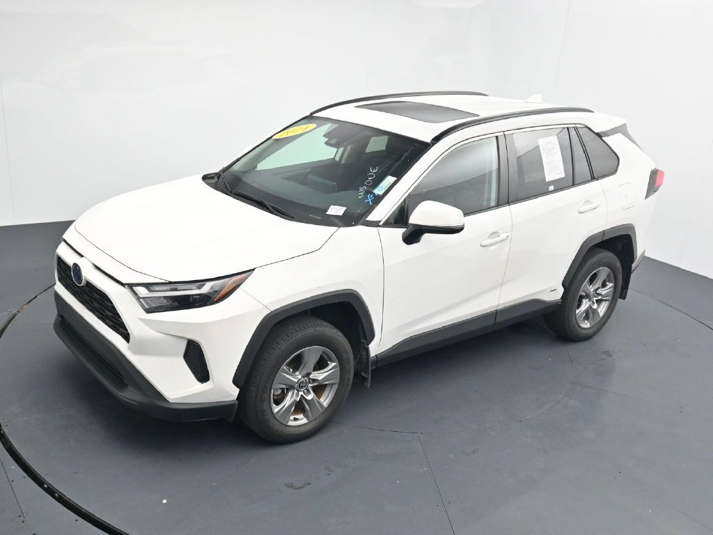Used 2024 Toyota RAV4 XLE w/ Convenience Package AWD/4WD image 12