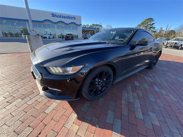 Used 2017 Ford Mustang GT Premium w/ Equipment Group 401A image 9