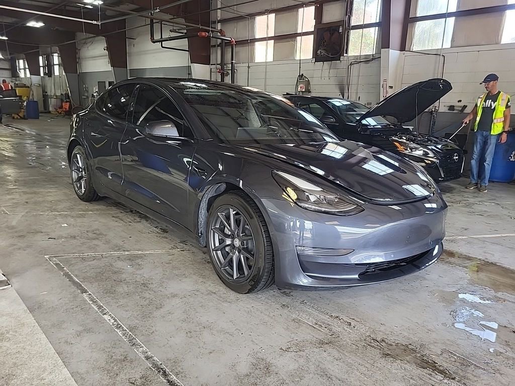 Used 2022 Tesla Model 3 Long Range AWD/4WD image 3