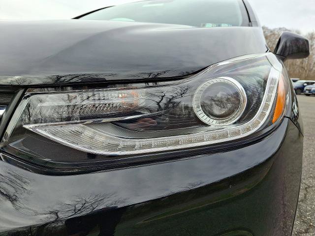 Used 2022 Chevrolet Trax LT w/ Midnight Edition image 8