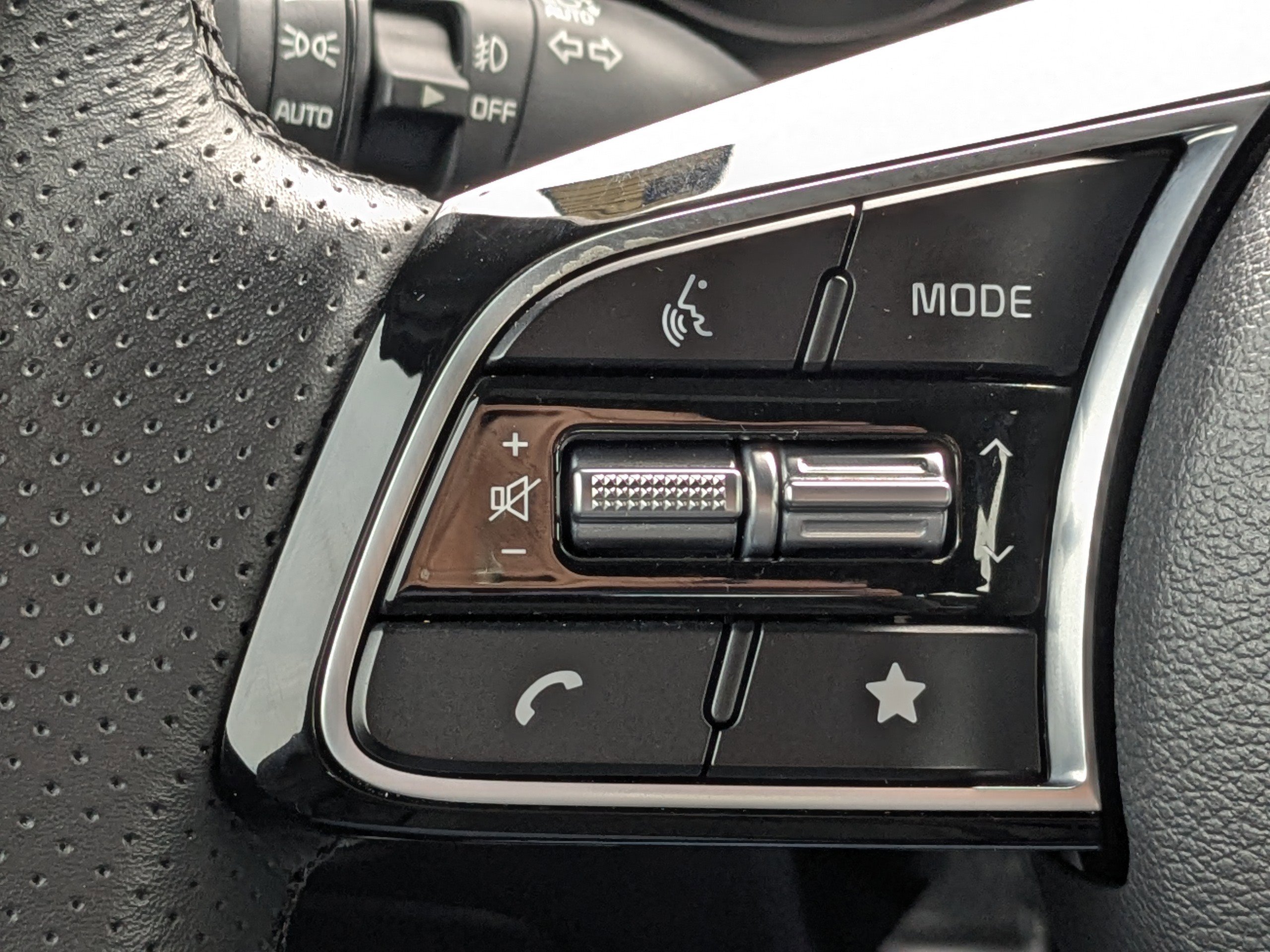 Used 2024 Kia Forte GT-Line w/ GT-Line Premium Package image 32