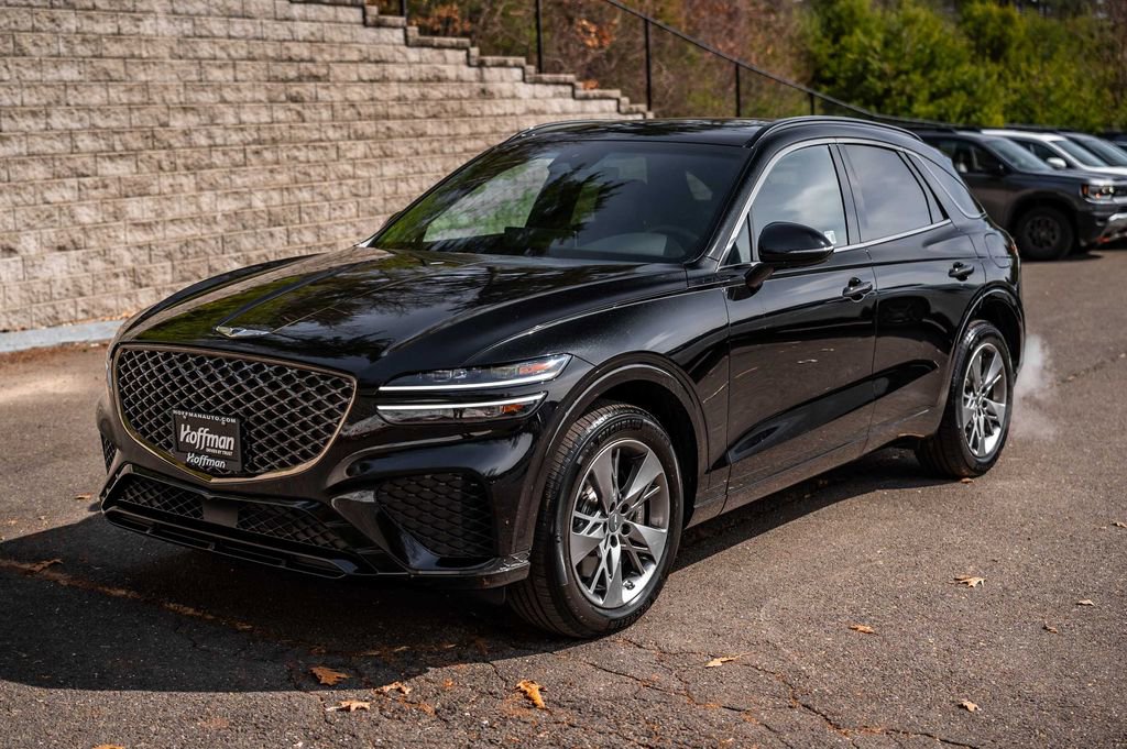 Used 2025 Genesis GV70 3.5T Sport image 10