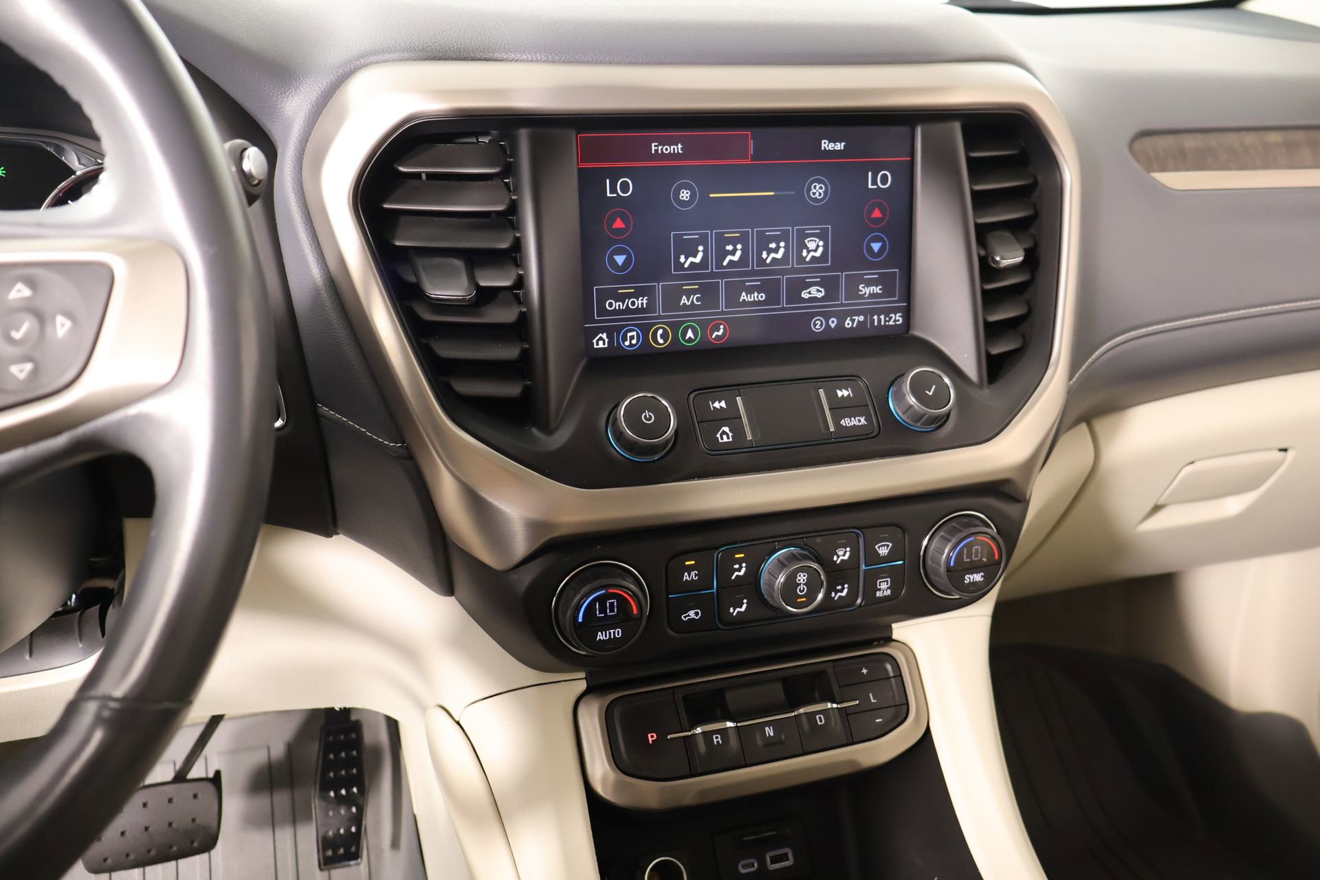 Used 2022 GMC Acadia Denali w/ Trailering Package FWD image 5