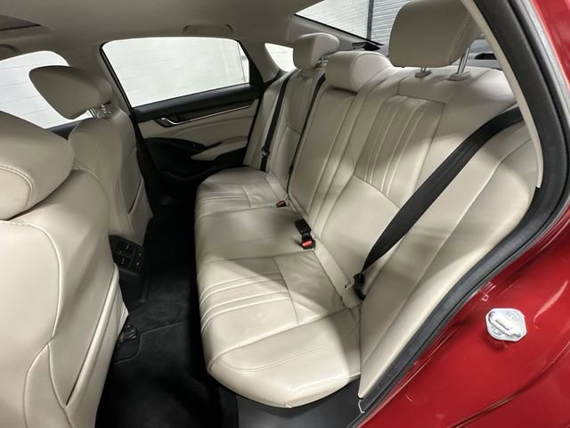 Used 2021 Honda Accord Touring image 12