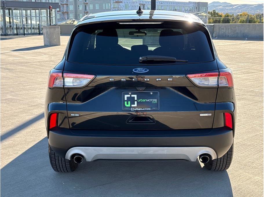 Used 2020 Ford Escape SE image 7