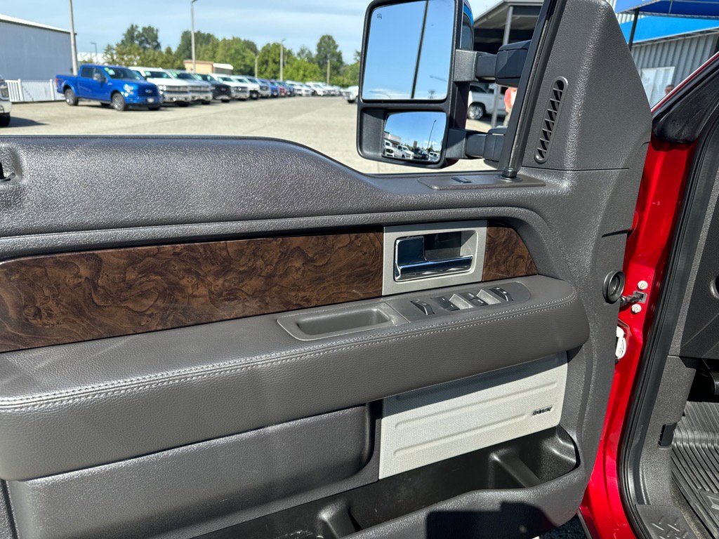 Used 2013 Ford F150 Platinum w/ Max Trailer Tow Pkg image 7