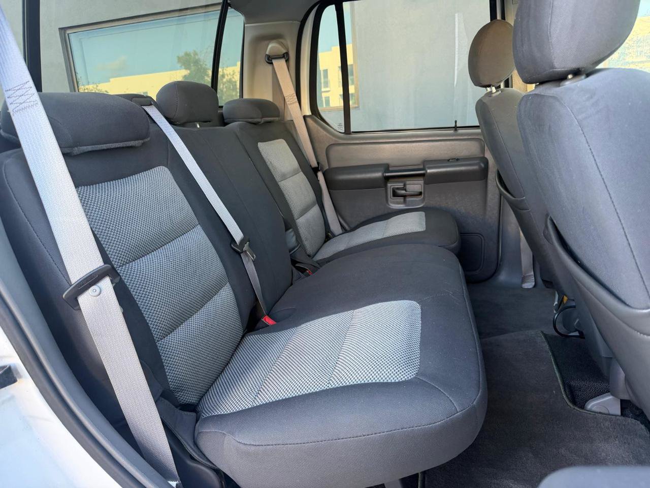 Used 2005 Ford Explorer Sport Trac XLT RWD image 17