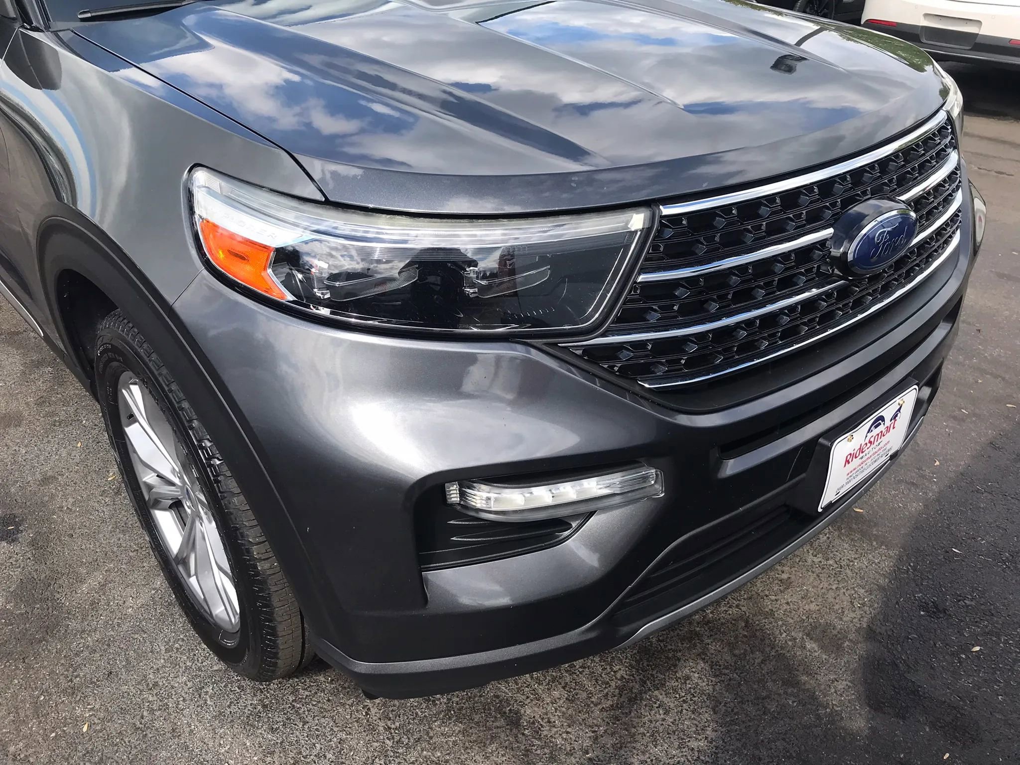 Used 2020 Ford Explorer XLT w/ Equipment Group 202A AWD/4WD image 60