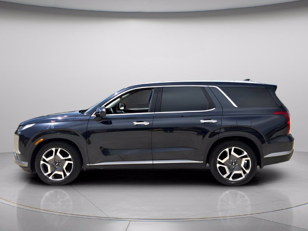 Used 2023 Hyundai Palisade SEL AWD/4WD image 3