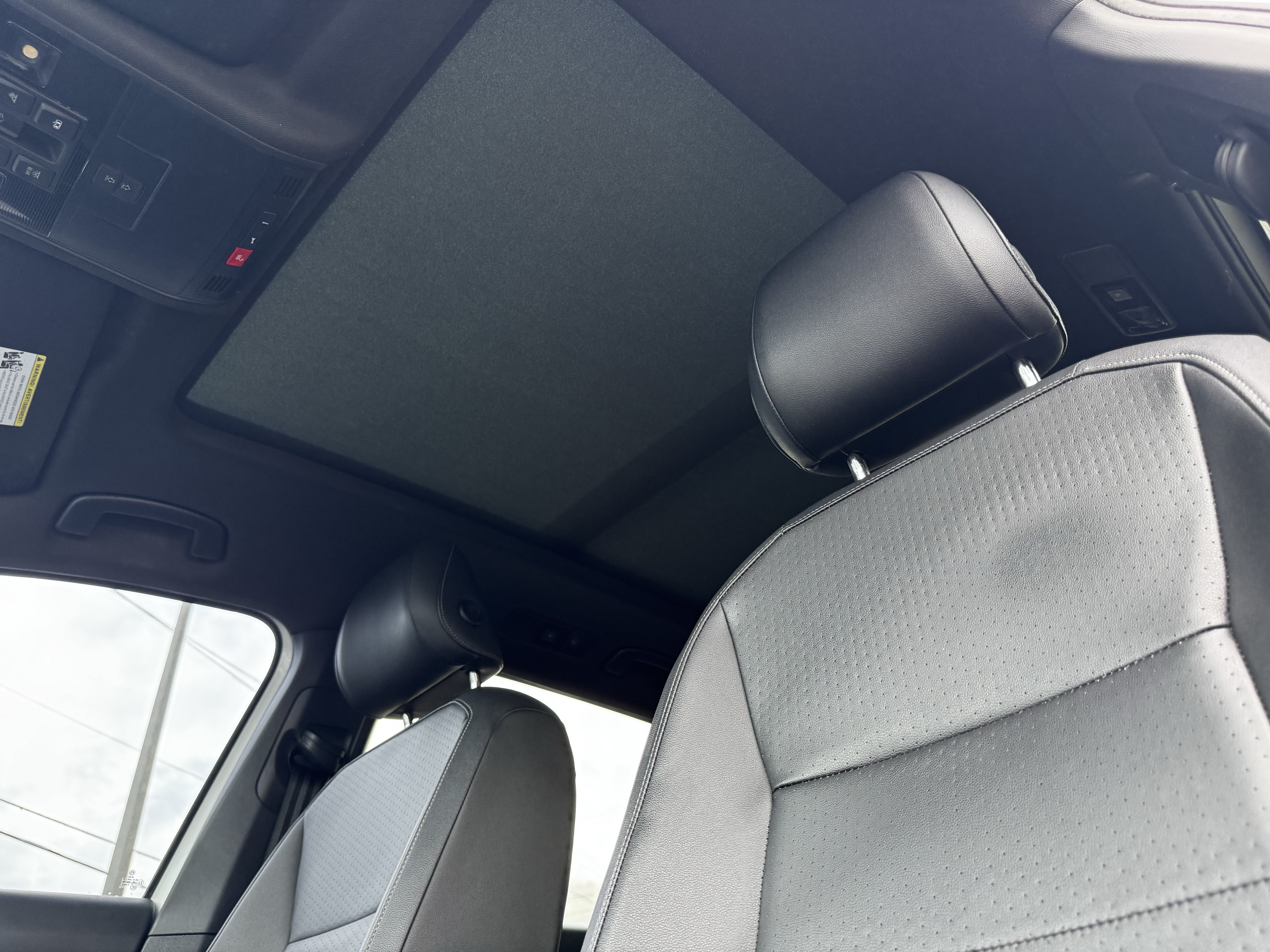 Used 2020 Volkswagen Tiguan SE R-Line FWD image 19