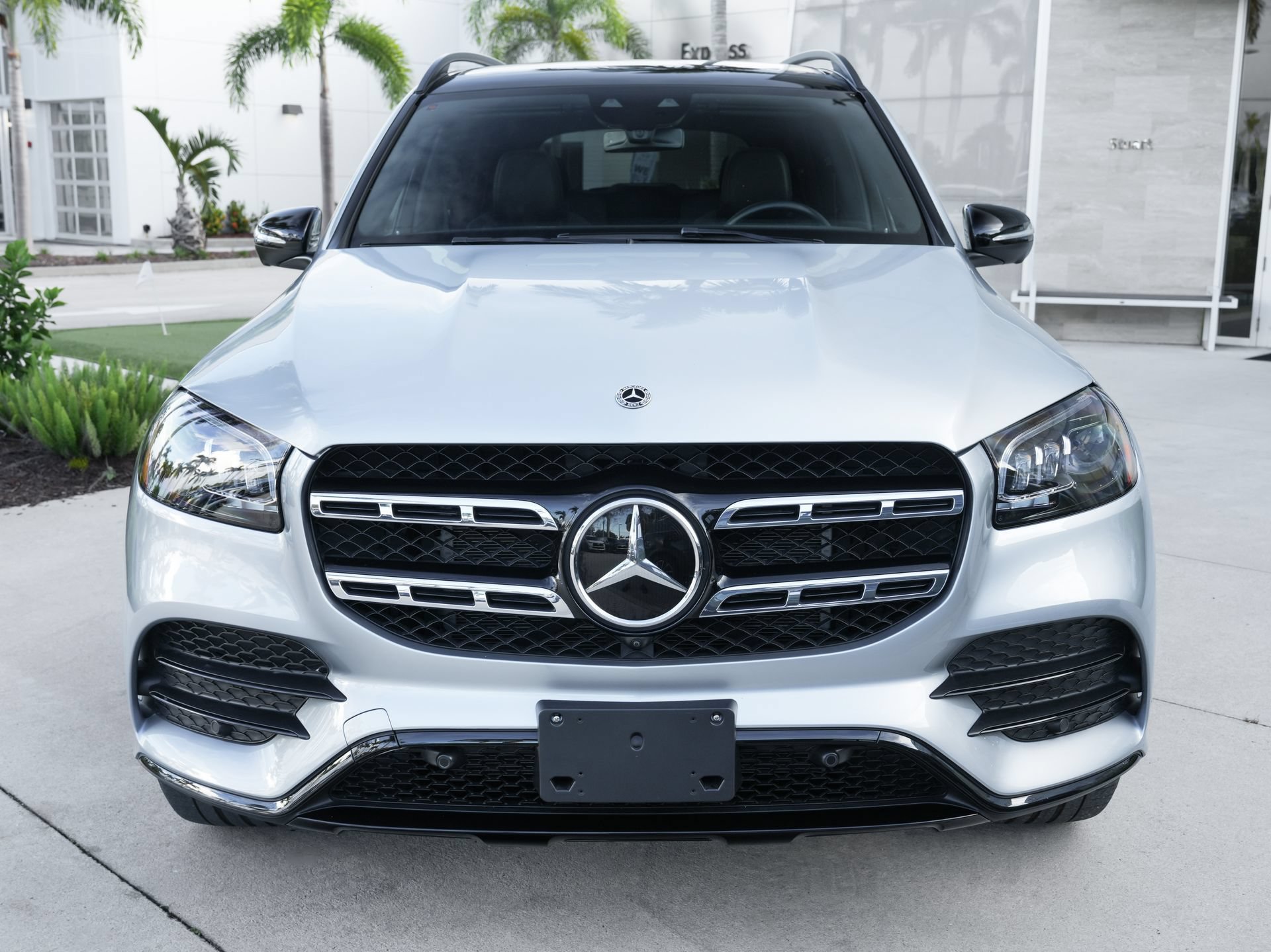 Used 2023 Mercedes-Benz GLS 450 4MATIC image 5