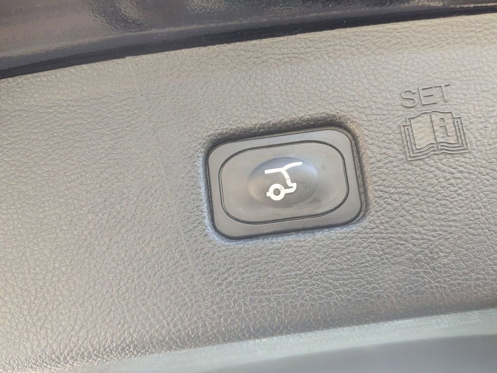 Used 2024 Ford Edge ST-Line AWD/4WD image 27