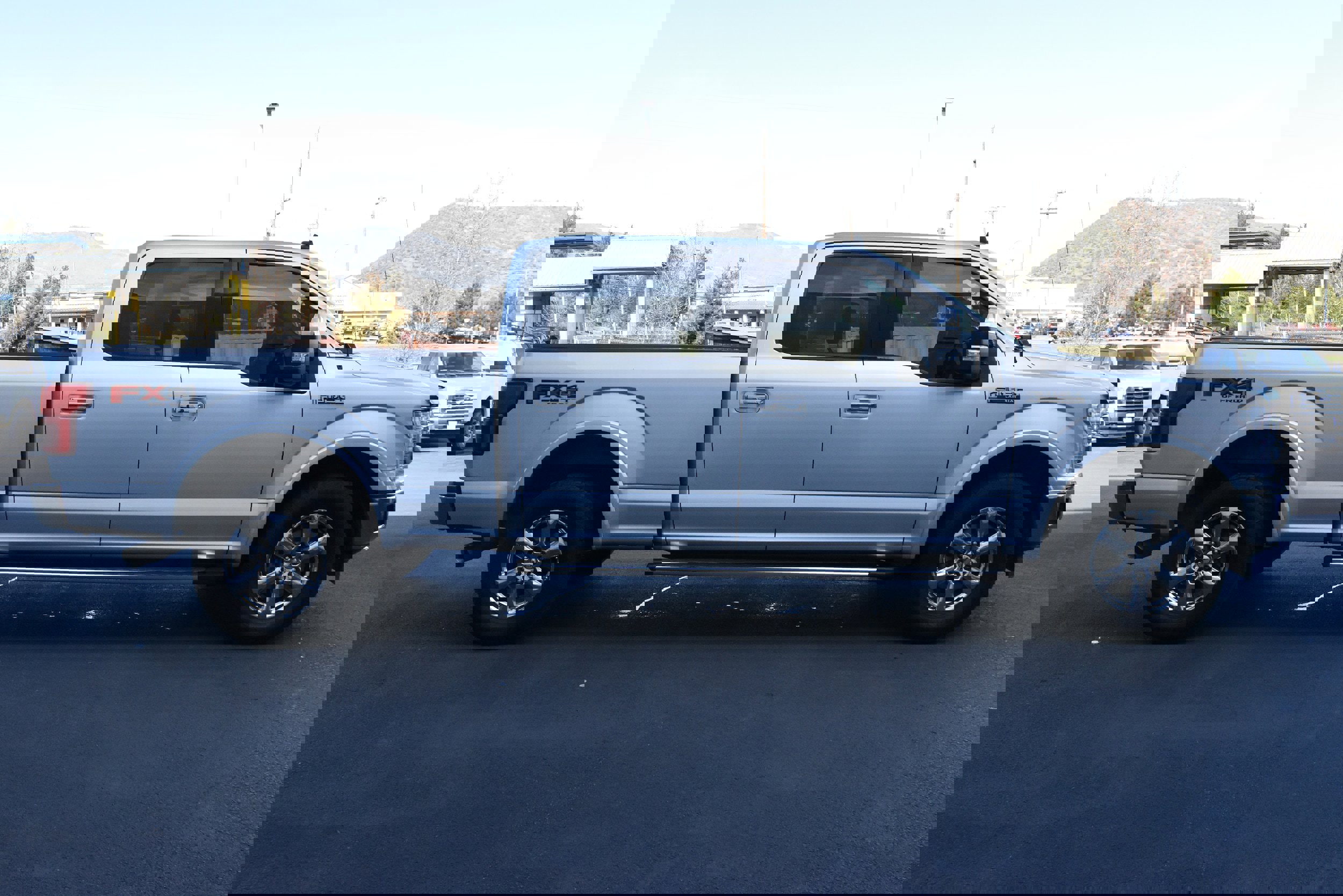 Used 2019 Ford F150 Lariat w/ Equipment Group 502A Luxury image 5