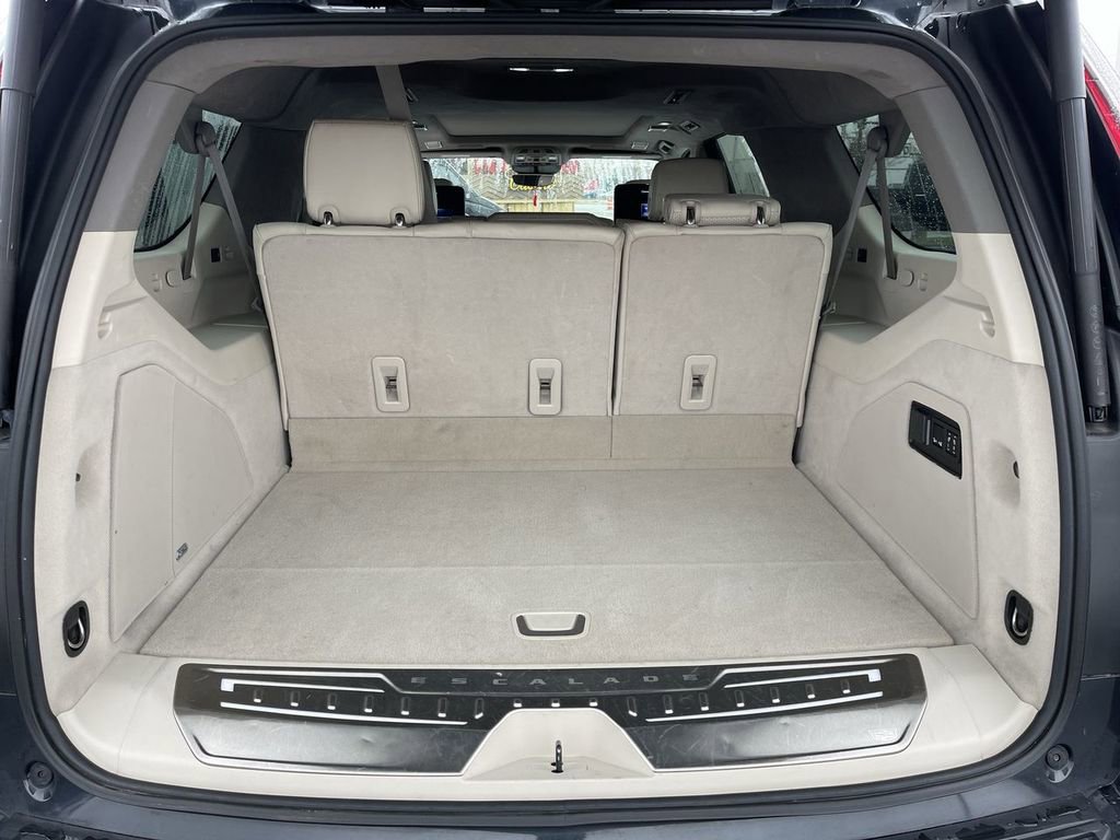 Used 2022 Cadillac Escalade ESV Premium Luxury Platinum image 25