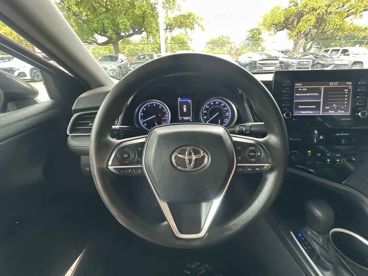 Used 2021 Toyota Camry LE FWD image 15