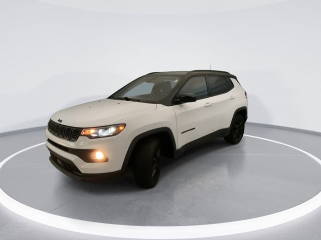 Used 2024 Jeep Compass Latitude w/ Altitude Special Edition image 8