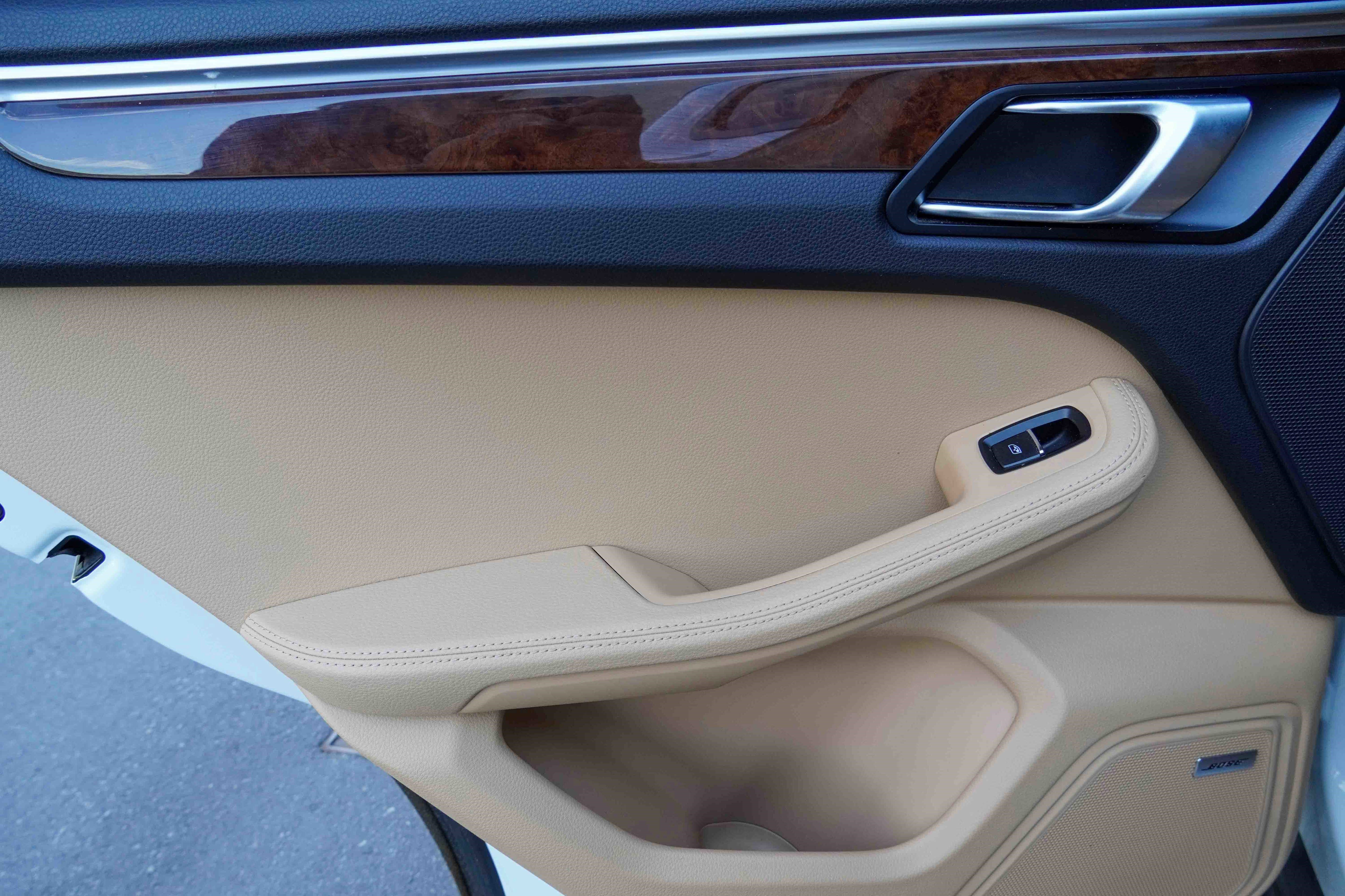 Used 2018 Porsche Macan Sport Edition image 30