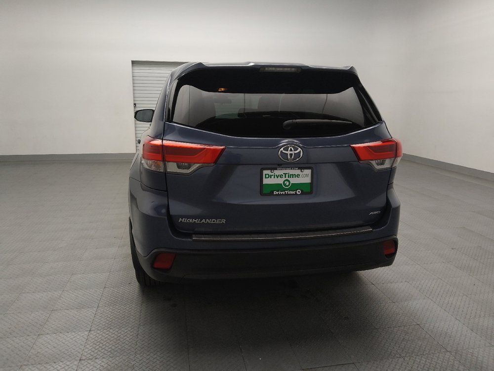Used 2018 Toyota Highlander LE w/ Protection Package #3 AWD/4WD image 6