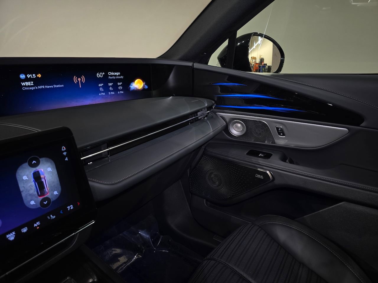 New 2024 Lincoln Nautilus Reserve w/ Equipment Group 203A image 31